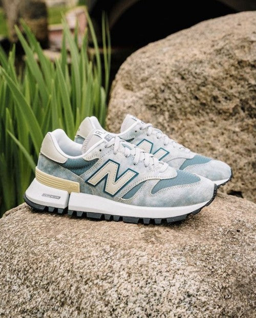 NEW BALANCE TOKYO RC 1300 LIGHT BLUE