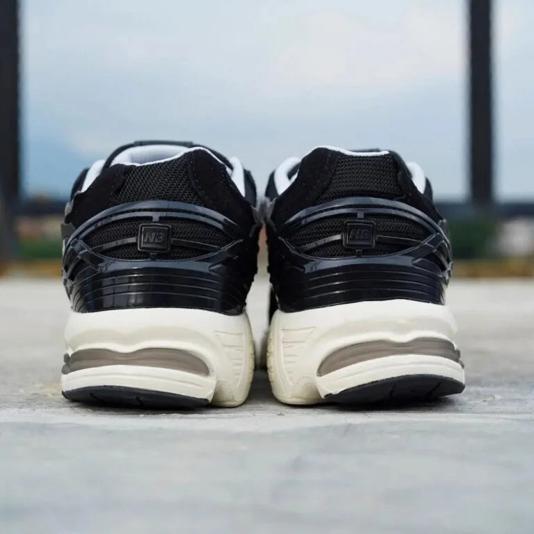 New Balance 1906D Protection Pack Black